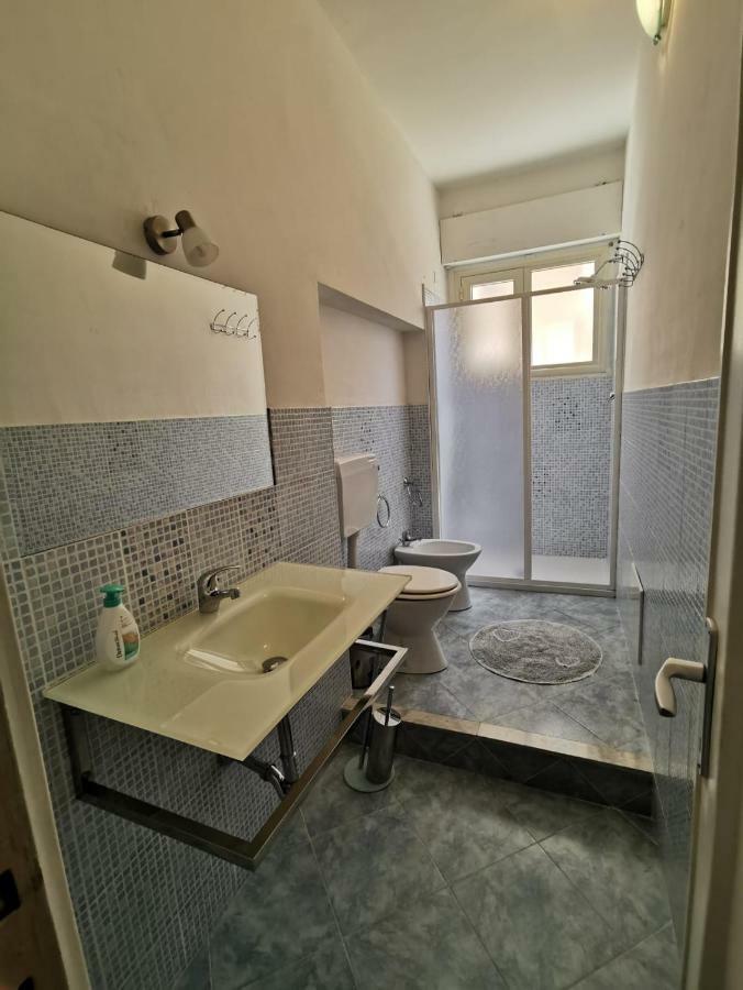 Rooms For Rent 67 Sassari Ngoại thất bức ảnh